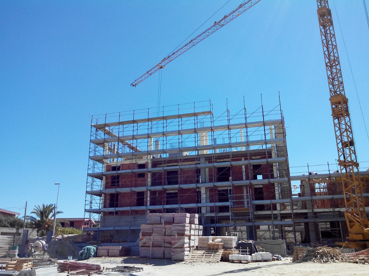 ponteggio edilizia costruzione noleggio sardegna cantiere